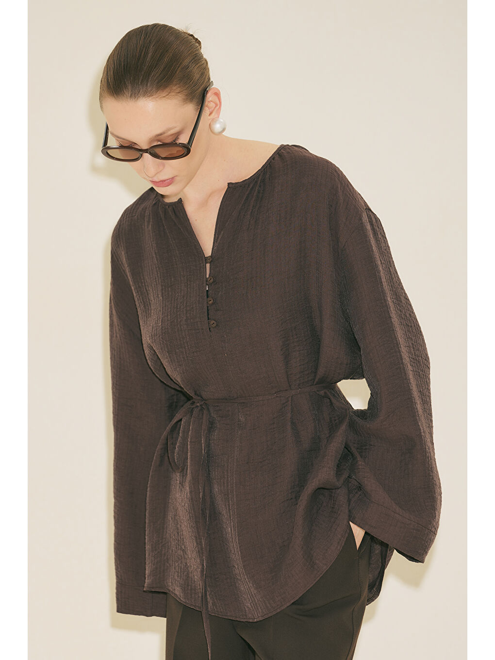 Dokulu Dökümlü Tunik Kahverengi-1