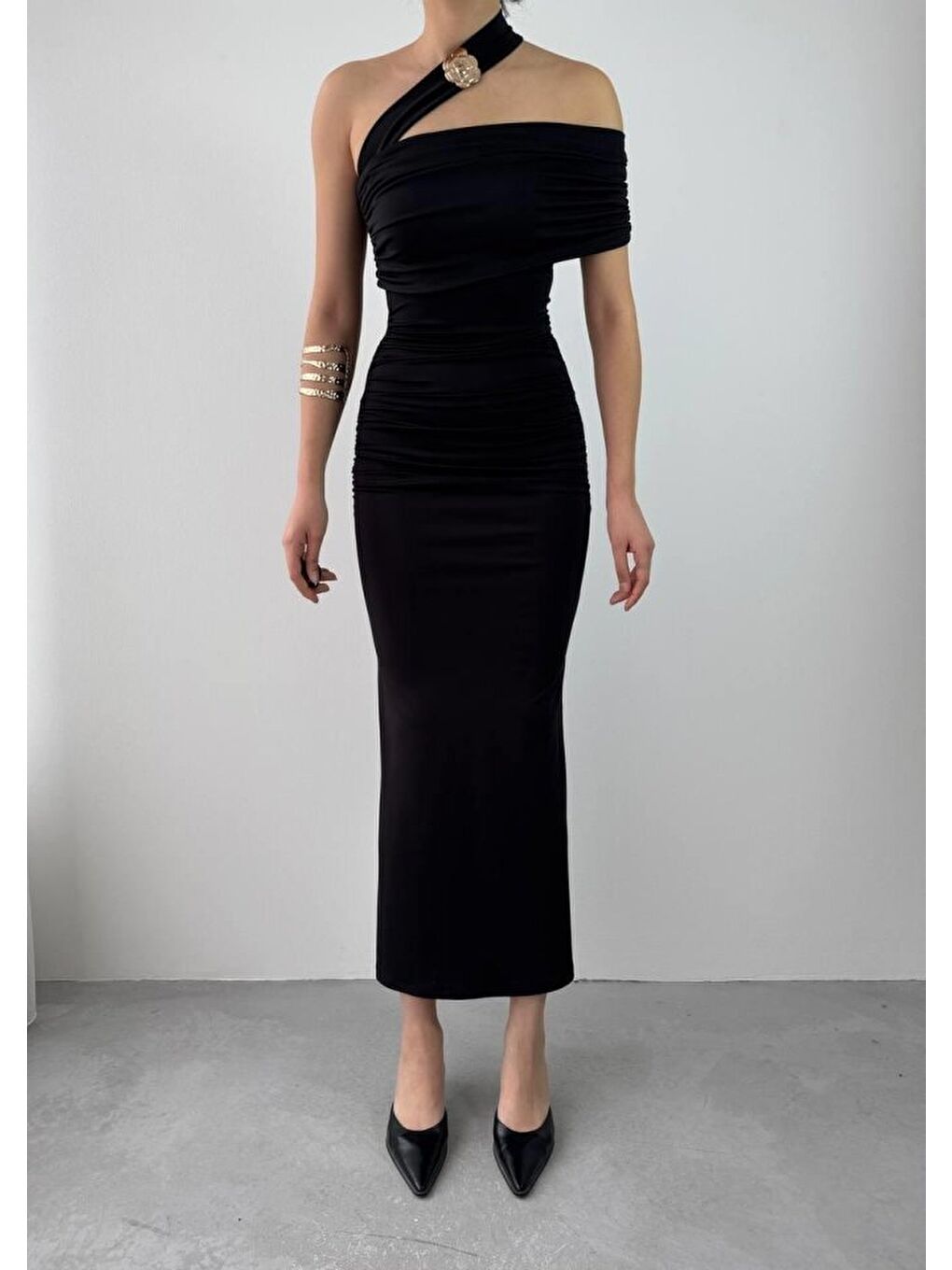 Siyah Reta Çapraz Omuz Elbise-1