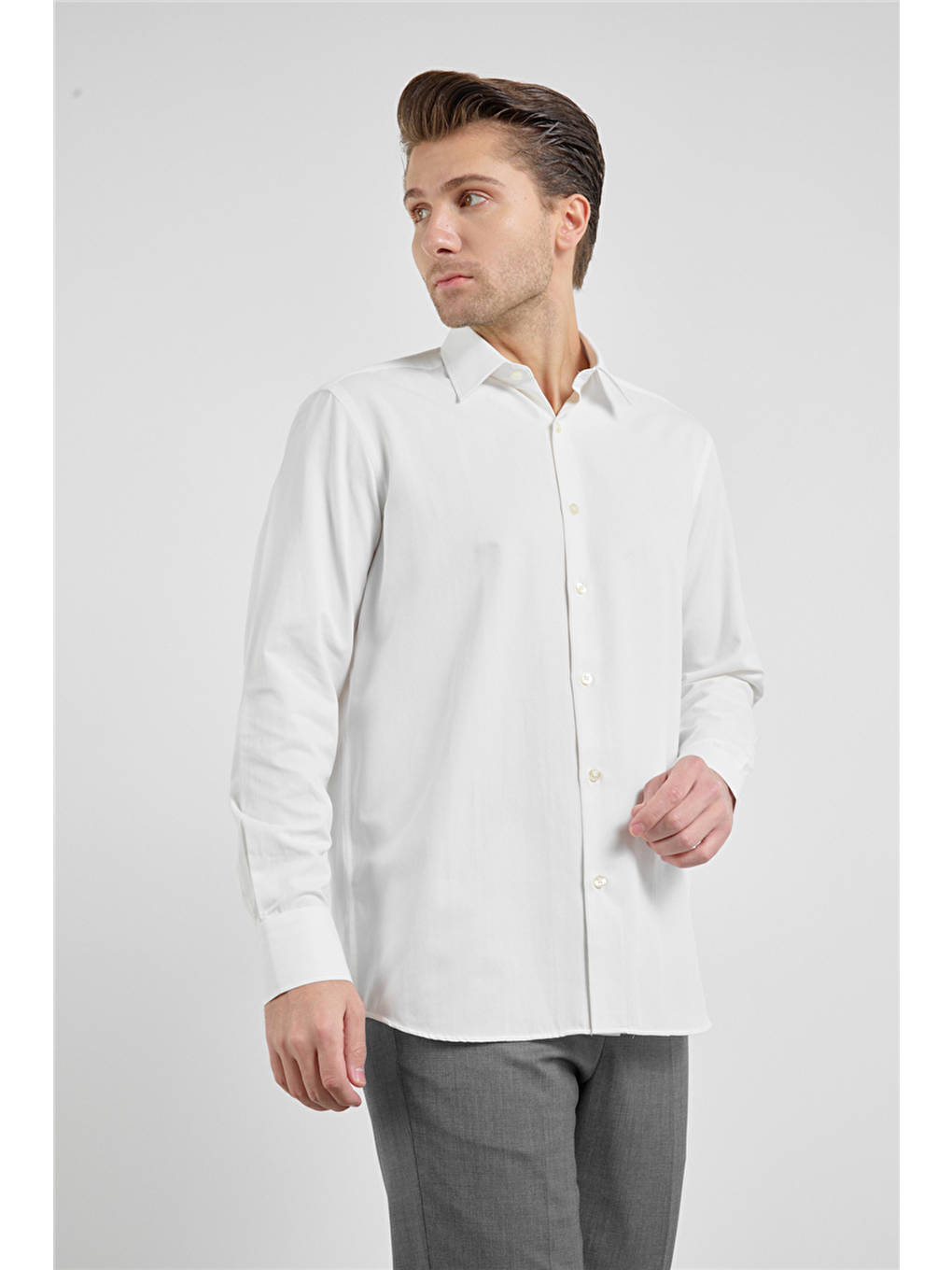 Ekru Krem Sert Yaka Uzun Kol Cepsiz Comfort Fit Pamuklu Gömlek 1004255914-2