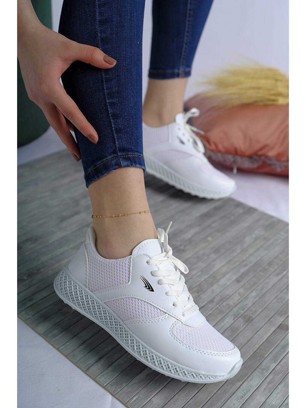 Beyaz Monica Kalın Taban Fileli Kadın Sneaker-2