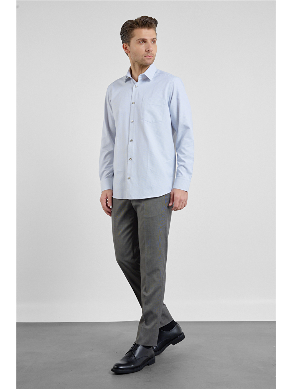 Beyaz Kendinden Desenli Sert Yaka Uzun Kol Cepli Comfort Fit Pamuklu Gömlek 1004255226-1