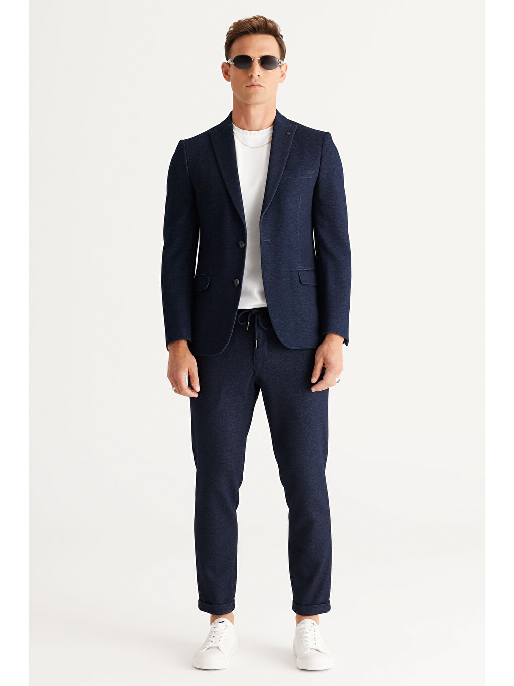 Erkek Lacivert Slim Fit Dar Kesim Kırlangıç Yaka Desenli Takım Elbise