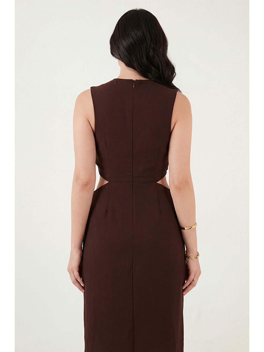 Kahverengi A Kesim Bisiklet Yaka Yırtmaçlı Aksesuar Detaylı Midi Boy Elbise 6525743-4