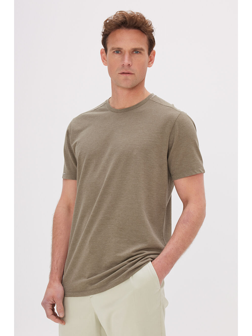 Erkek Haki Slim Fit Dar Kesim Pamuklu Bisiklet Yaka Tişört