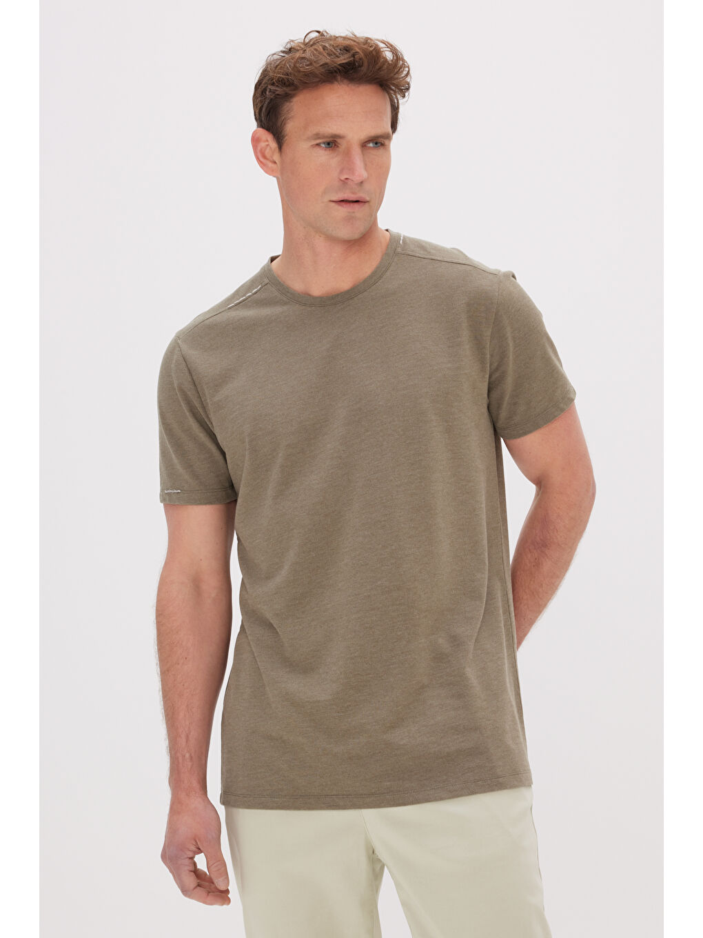 Erkek Haki Slim Fit Dar Kesim Pamuklu Bisiklet Yaka Tişört-2