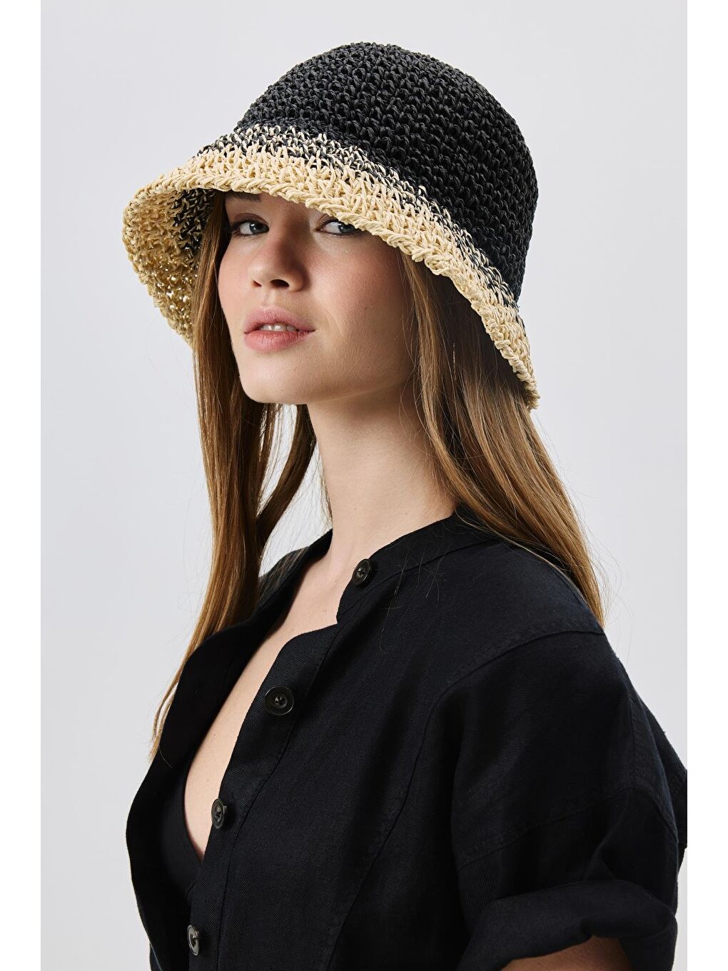 El Örgüsü Hasır Şapka Y8210 Siyah-1