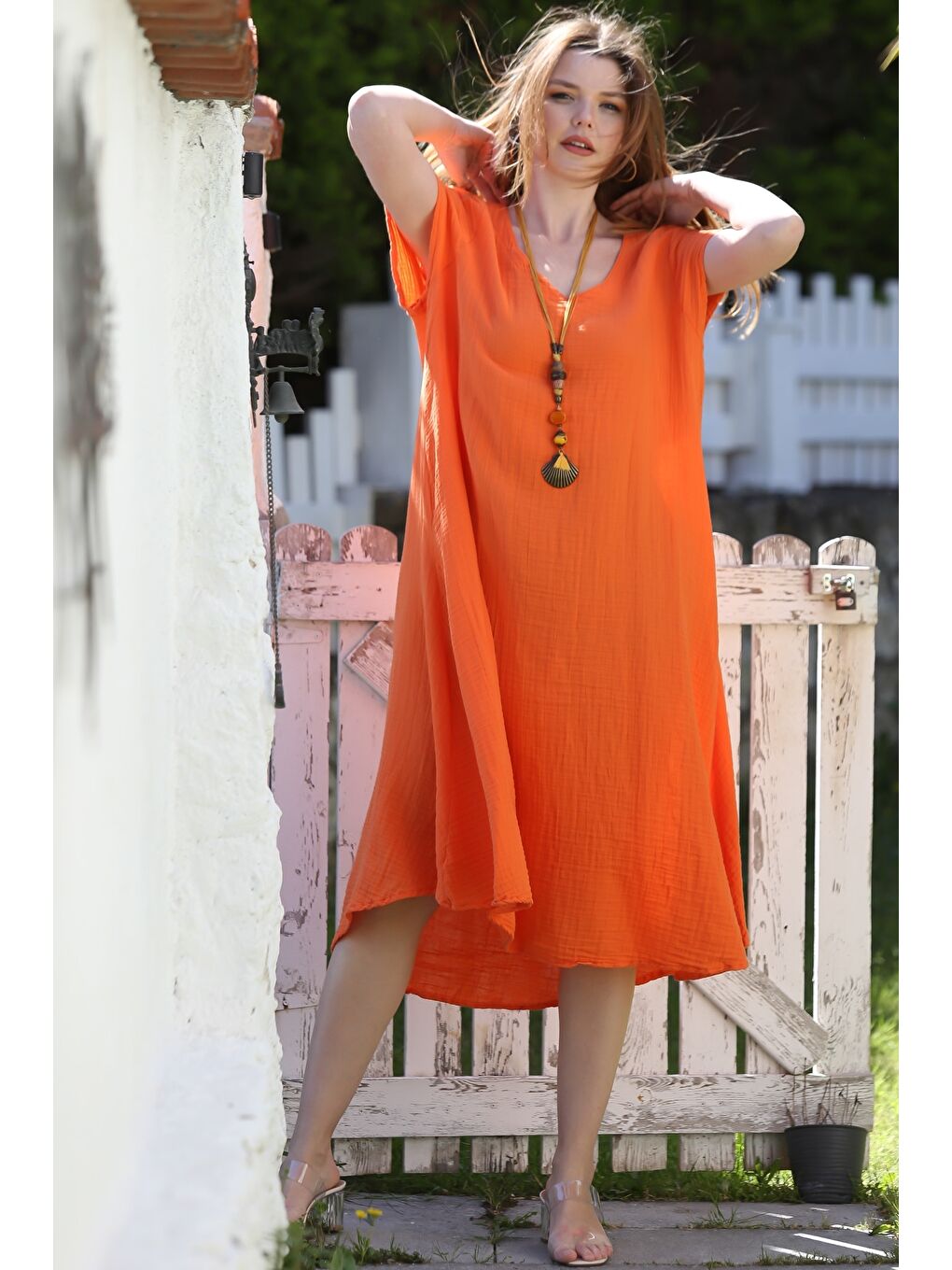 Turuncu V Yaka Düşük Kol Casual Müslin Dokuma Elbise Kloş Etek 115 63-3