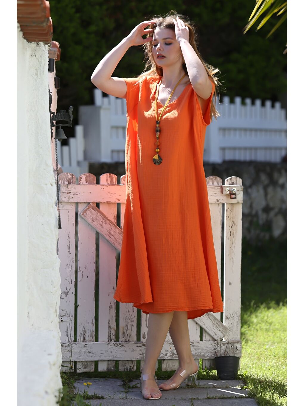 Turuncu V Yaka Düşük Kol Casual Müslin Dokuma Elbise Kloş Etek 115 63-4