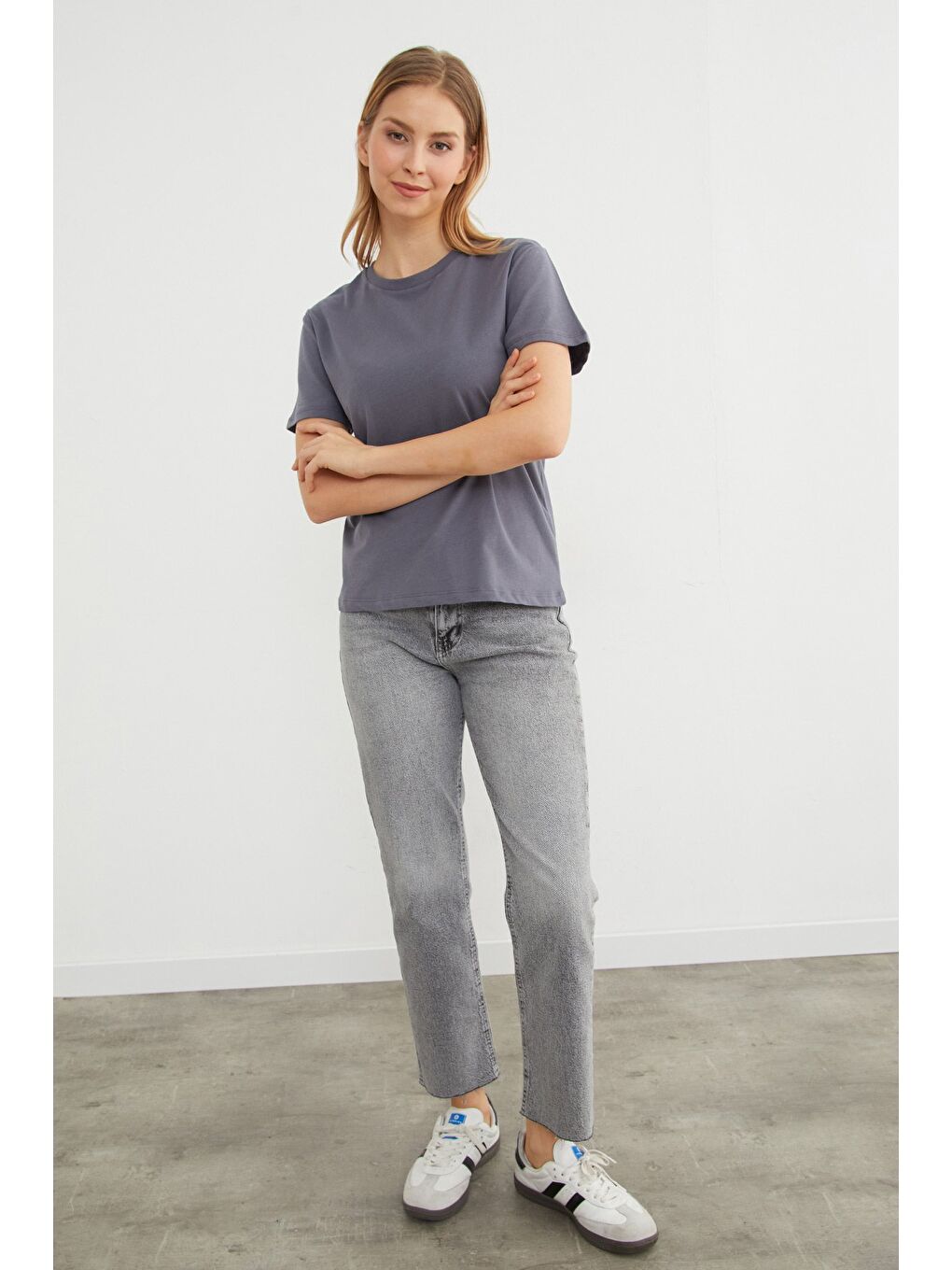 Antrasit Basic Bisiklet Yaka Tişört-3