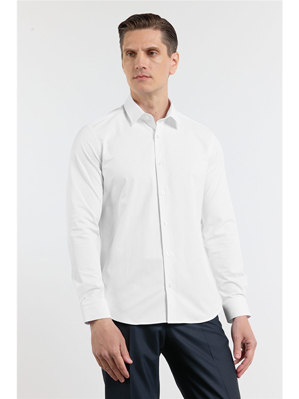 Beyaz Kendinden Desenli Sert Yaka Uzun Kol Cepsiz Slim Fit Pamuklu Gömlek 1004255230-2