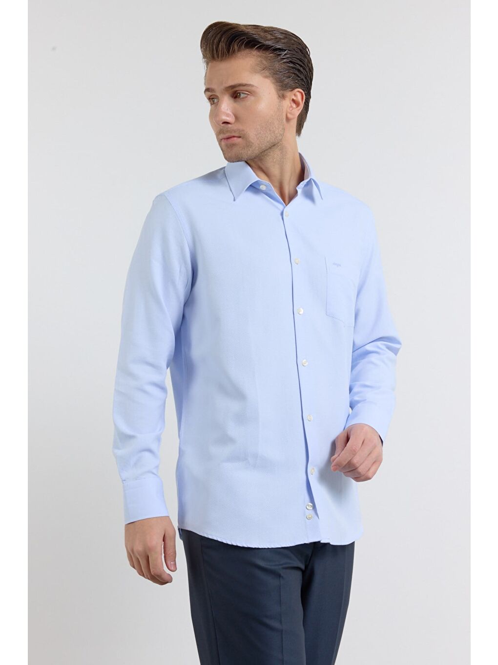 Mavi Kendinden Desenli Sert Yaka Uzun Kol Cepli Comfort Fit Pamuklu Gömlek 1004255206-2