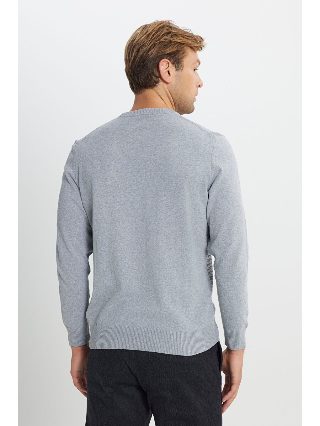 Erkek Gri Melanj Pamuklu Standart Fit Normal Kesim Bisiklet Yaka Jakarlı Triko Kazak-4