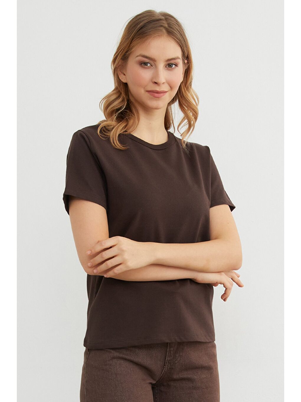 Kahverengi Basic Bisiklet Yaka Tişört-3