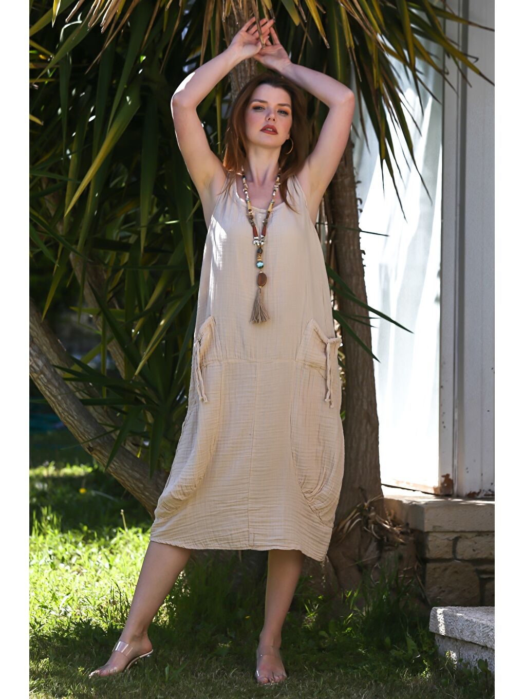 Koyu Bej Havuz Yaka Kolsuz Cepli Casual Müslin Salaş Dokuma Elbise 125 60-1