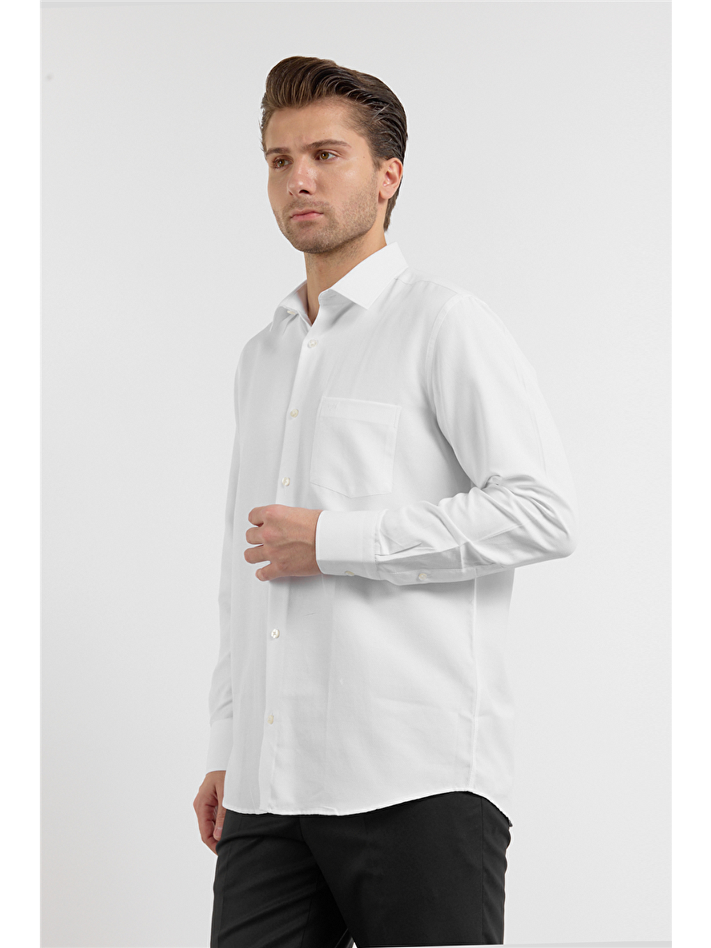 Beyaz Kendinden Desenli Sert Yaka Uzun Kol Cepli Comfort Fit Pamuklu Gömlek 1004255206-2