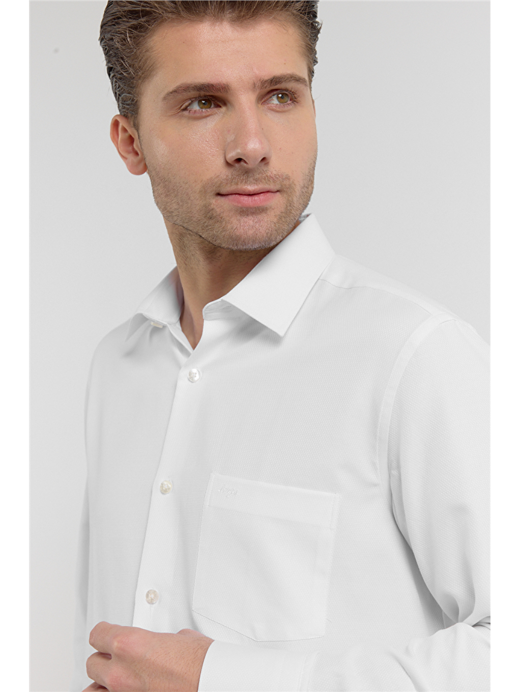 Beyaz Kendinden Desenli Sert Yaka Uzun Kol Cepli Comfort Fit Pamuklu Gömlek 1004255206-3