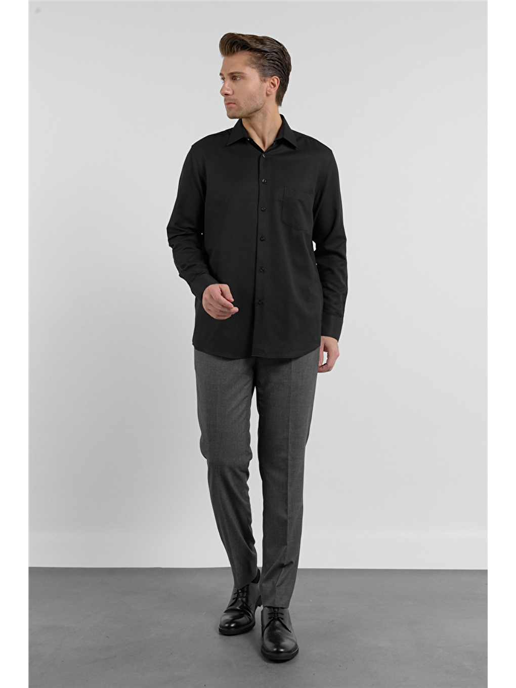Siyah Kendinden Desenli Sert Yaka Uzun Kol Cepli Comfort Fit Pamuklu Gömlek 1004255206-1