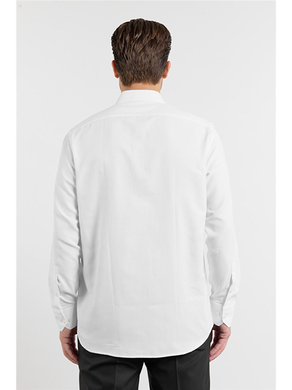 Beyaz Kendinden Desenli Sert Yaka Uzun Kol Cepli Comfort Fit Pamuklu Gömlek 1004255206-4