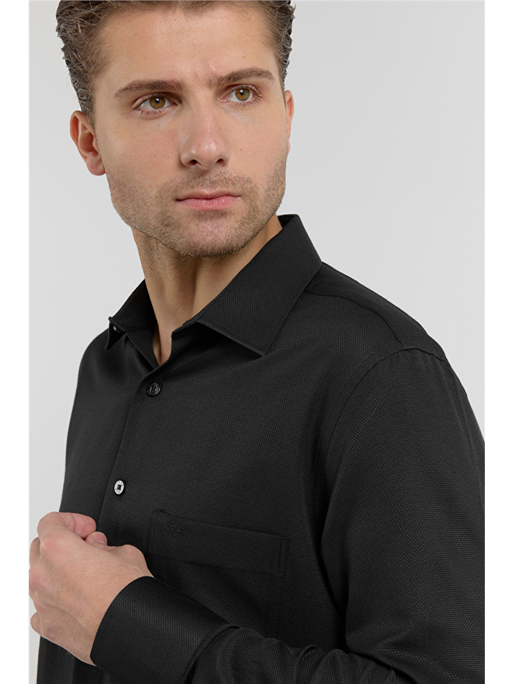 Siyah Kendinden Desenli Sert Yaka Uzun Kol Cepli Comfort Fit Pamuklu Gömlek 1004255206-3