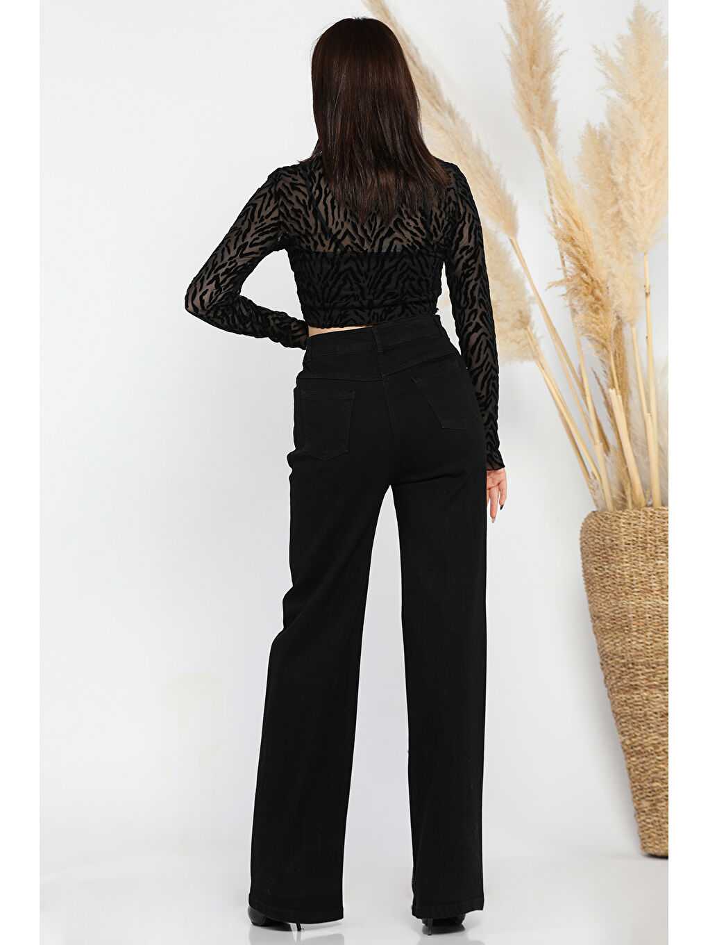 Siyah Yüksel Bel Taş Detaylı Palazzo Jean Pantolon-2