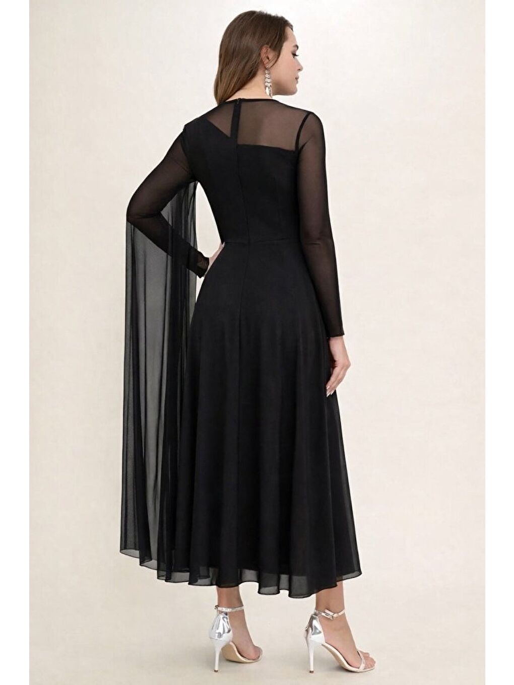 Siyah Kadın Uzun Kollu Yarı Balıkçı Yaka Tül Detaylı Uzun Sandy Elbise-1
