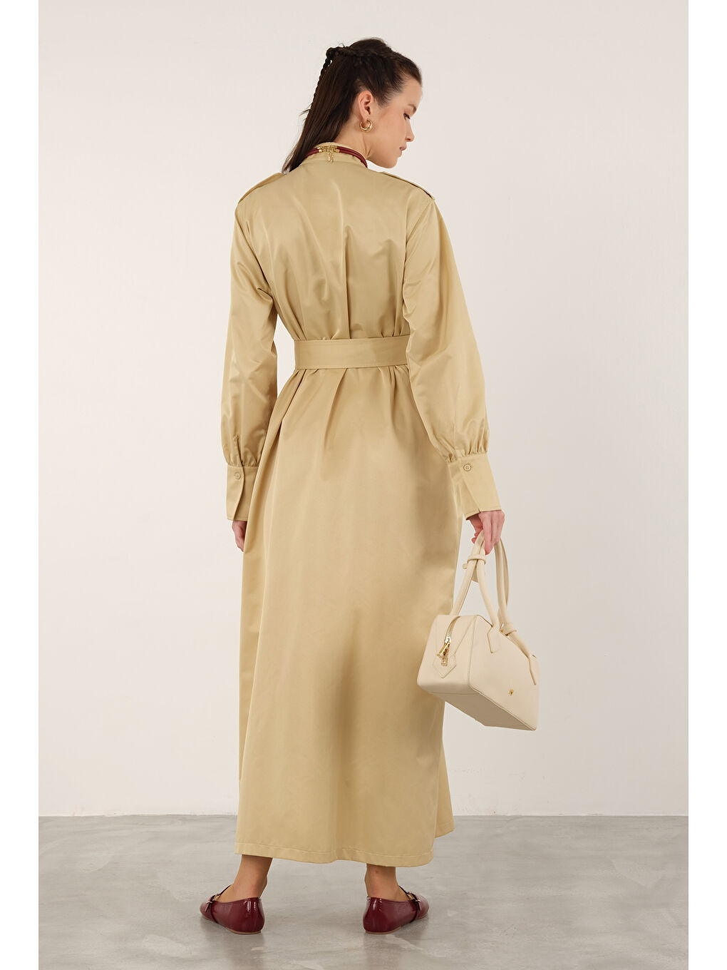 Kahverengi Apoletli Elbise Bal Köpüğü-2