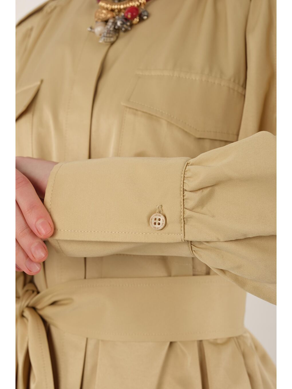 Kahverengi Apoletli Elbise Bal Köpüğü-4