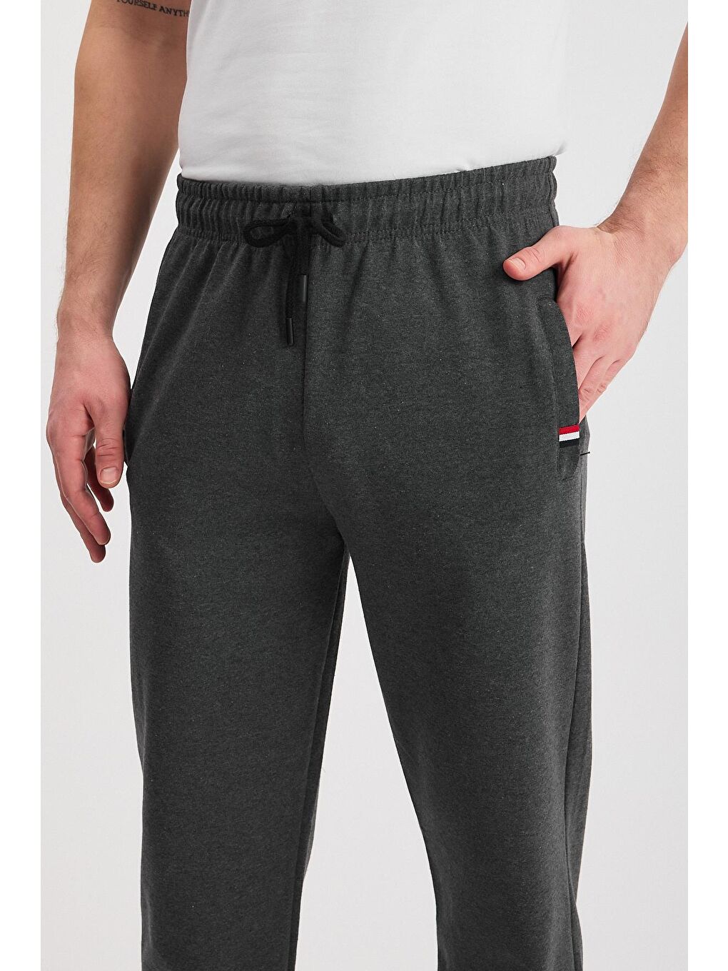 Siyah-Lacivert-Gri-Antrasit Erkek Fermuarlı Cepli Nakış Detaylı Düz Paça Rahat Kesim Günlük 4'lü Eşo-5