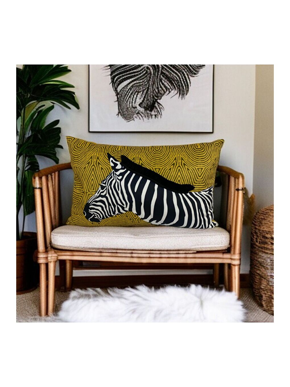 Sarı Zebra Desen Püsküllü Dekoratif Kırlent Kılıfı 40x60