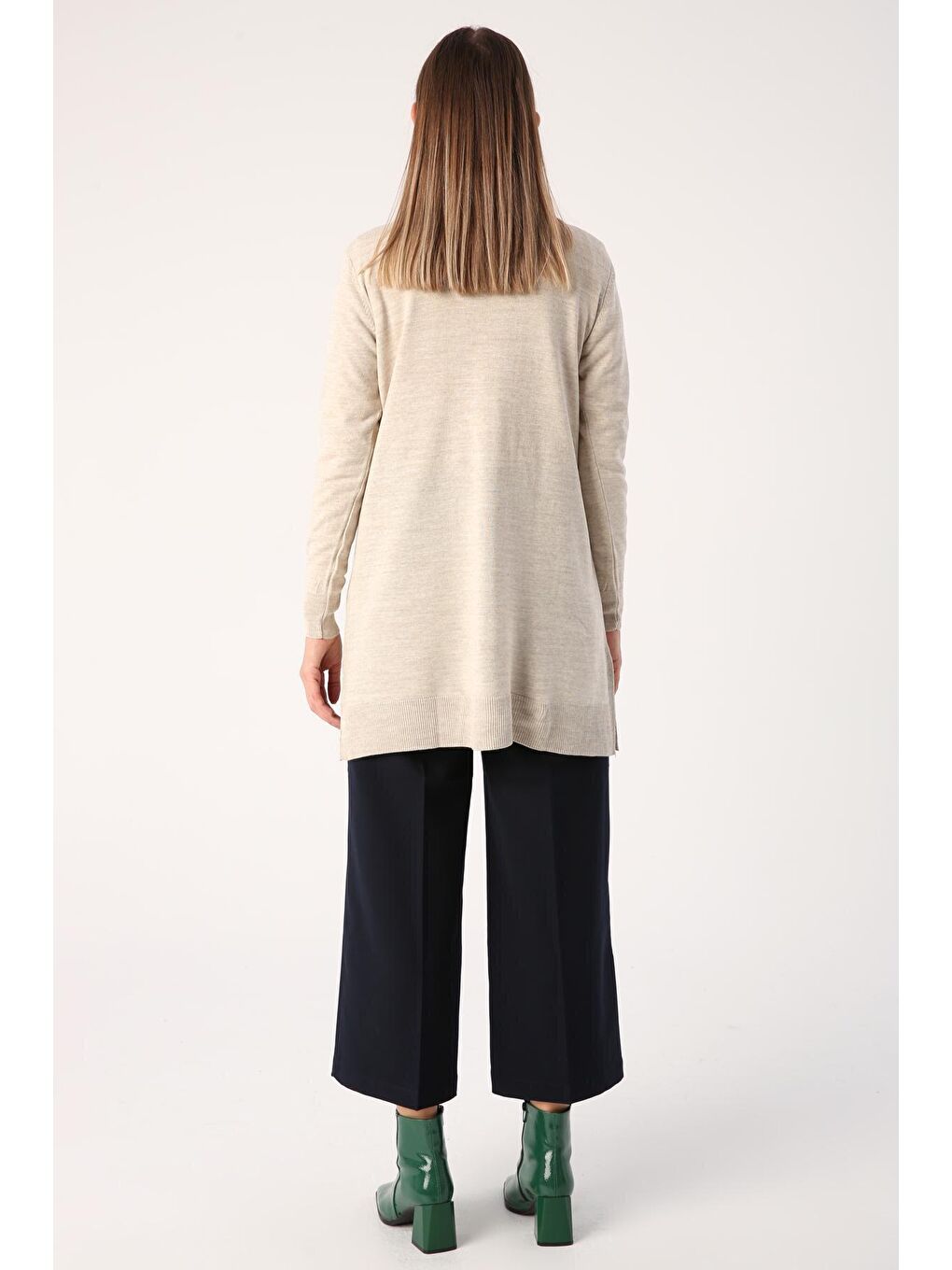 Bej V Yaka Uzun Triko Hırka-3