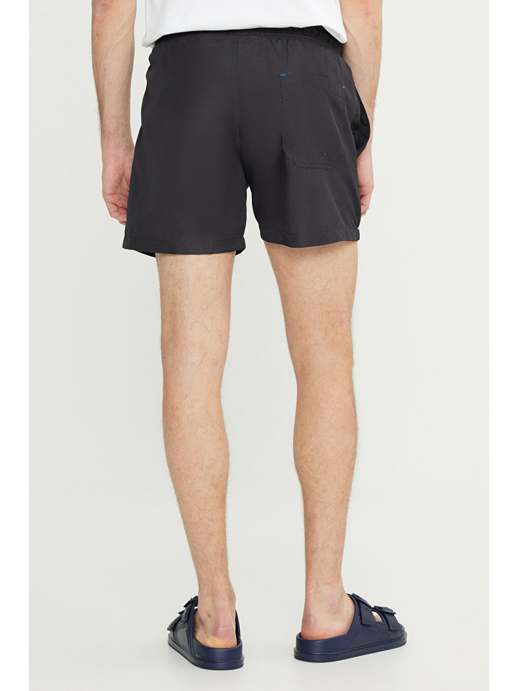 Erkek Siyah Standart Fit Normal Kesim Cepli Hızlı Kuruyan Desenli Deniz Şortu-6