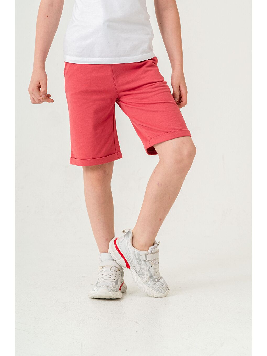 Kahverengi Break Limits Baskılı Arka Cepli Erkek Çocuk Şort-1