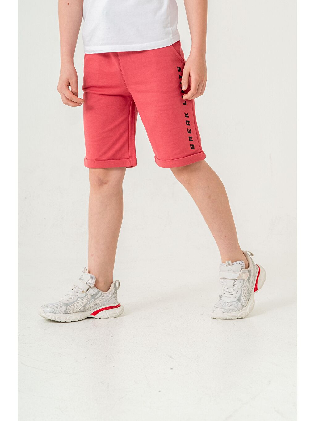 Kahverengi Break Limits Baskılı Arka Cepli Erkek Çocuk Şort-2