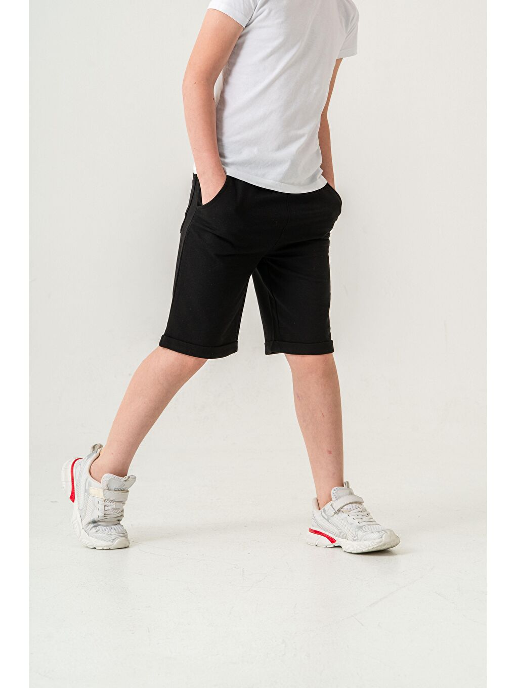 Siyah Break Limits Baskılı Arka Cepli Erkek Çocuk Şort-2