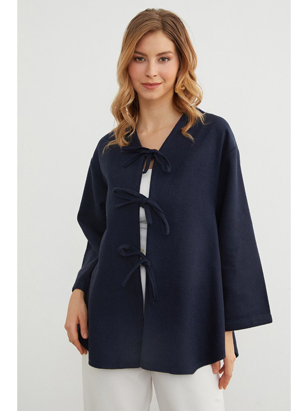 Lacivert Önü Bağlamalı Oversize Kaşe Hırka-1