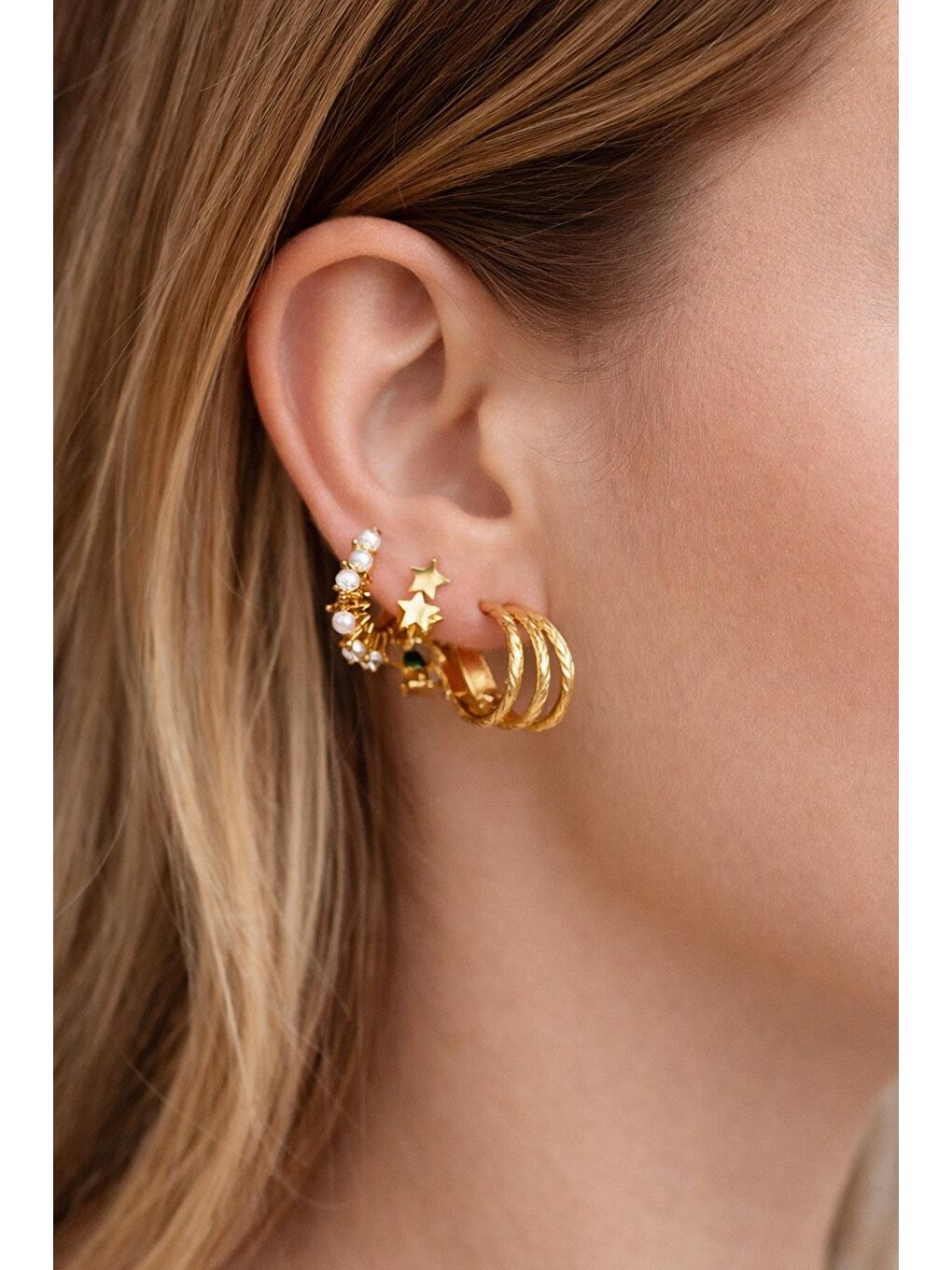 Sarı Gold 6'lı İnci ve Yıldız Detaylı Halka Küpe Seti-2