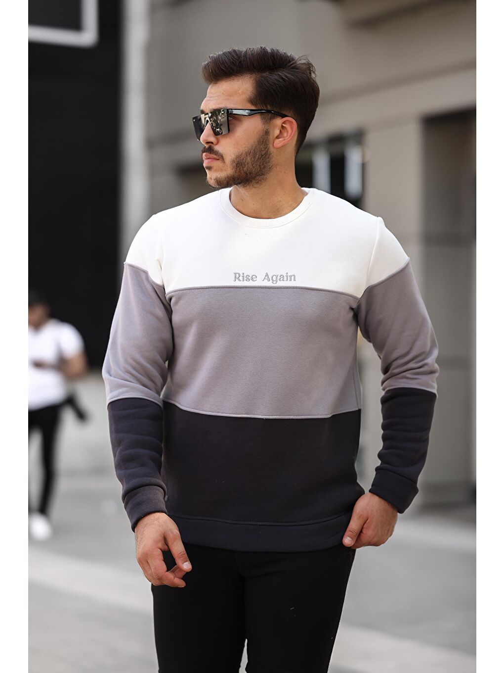 Miron Beyaz Gri Siyah Üç Renk Blok Parçalı Sıfır Yaka Üç iplik Regular Fit Sweatshirt- 2436