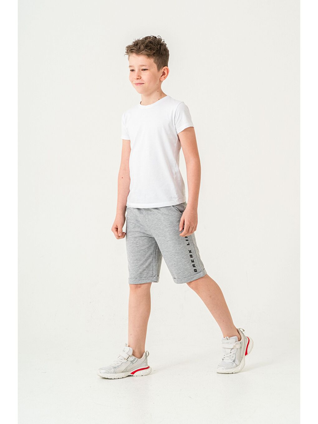 Gri Break Limits Baskılı Arka Cepli Erkek Çocuk Şort-1