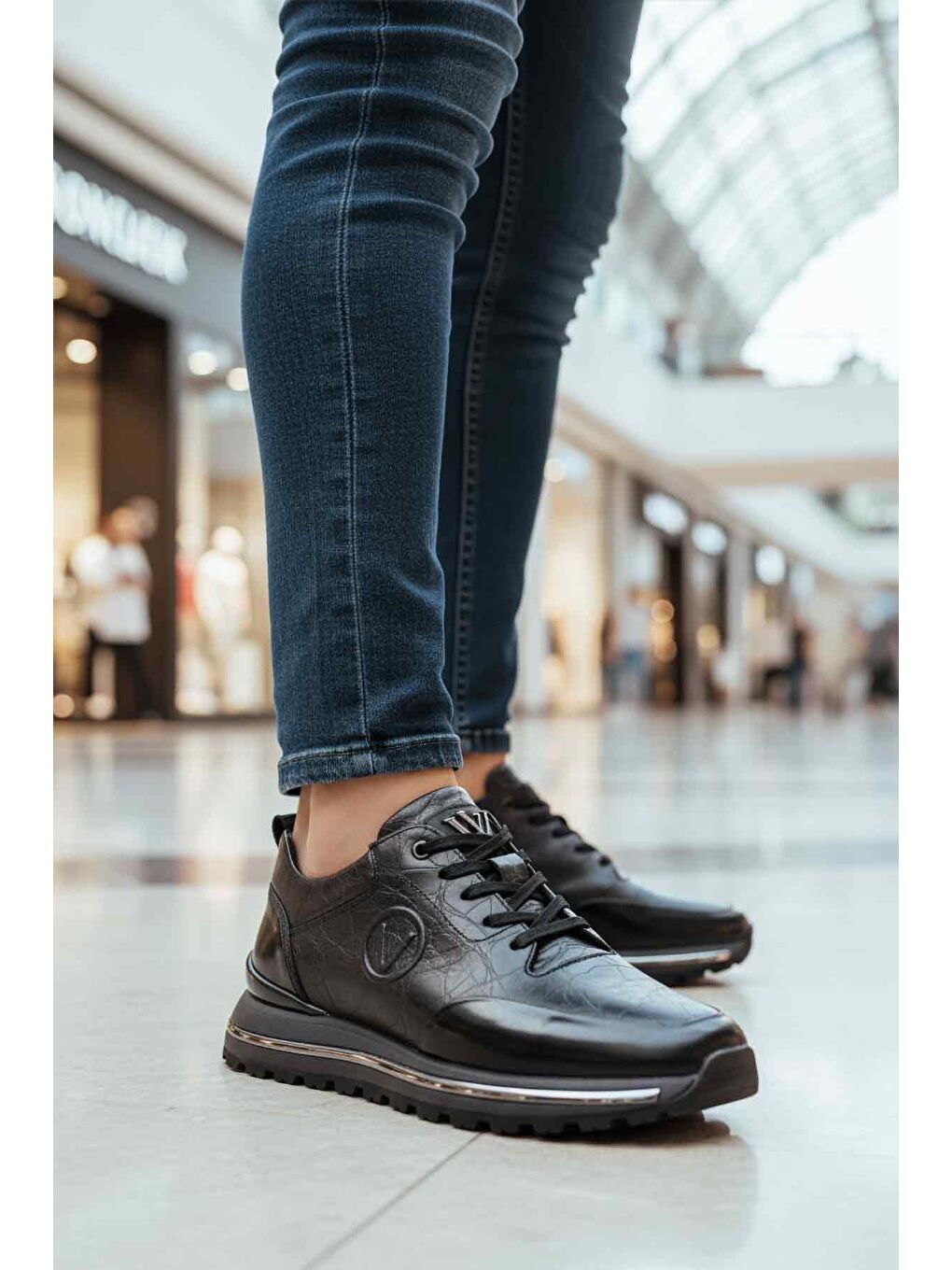 Siyah Hakiki Deri Bağcıklı Erkek Sneaker M112 M-2