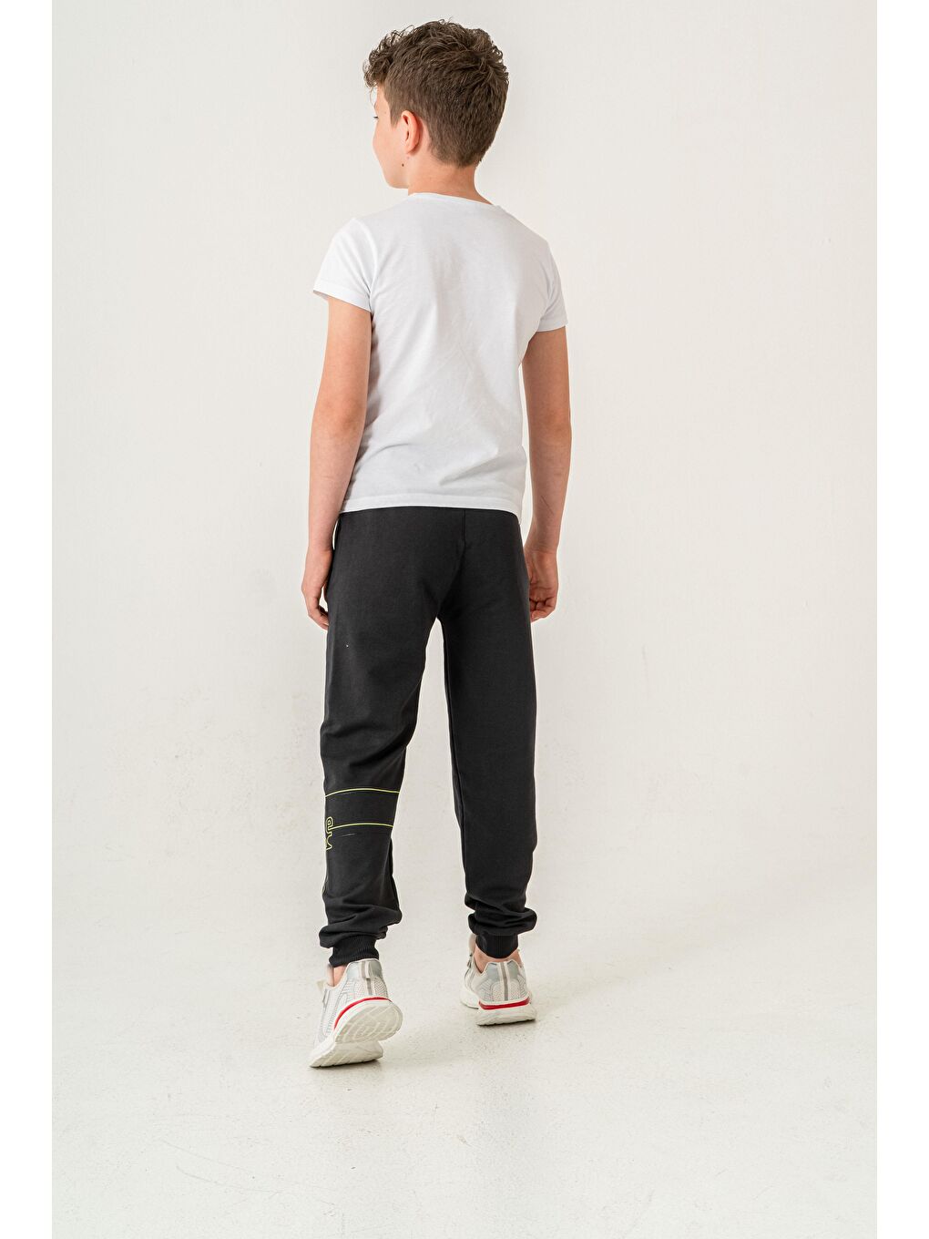 Gri Croos The Lines Baskılı Cepler Fermuarlı Erkek Çocuk Eşofman Altı-7