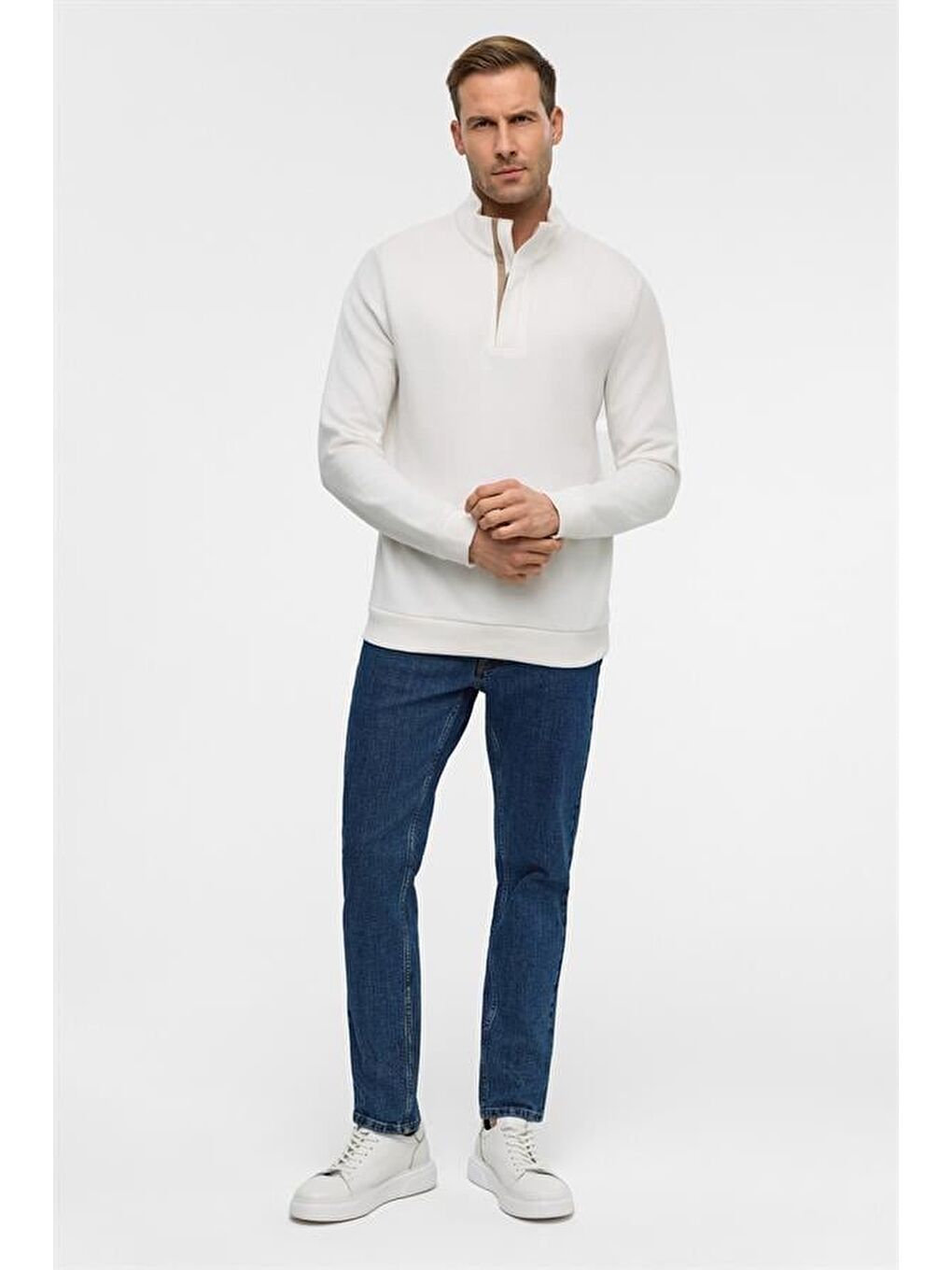 Beyaz Regular Düz Polo Yaka Sweatshirt-4