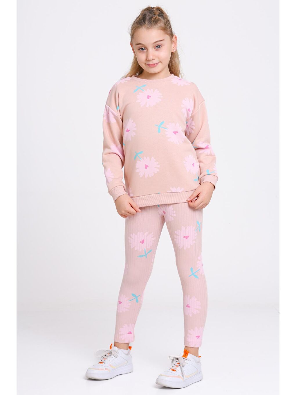 Pembe Kız Çocuk Yavru Ağzı Kalpli Papatya Desenli 3-7 Yaş Takım - 23275-2