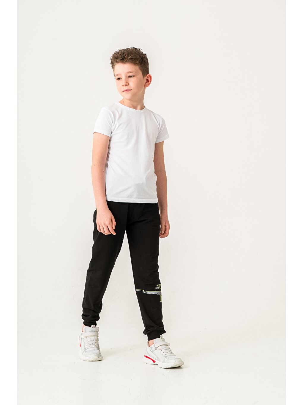 Siyah Croos The Lines Baskılı Cepler Fermuarlı Erkek Çocuk Eşofman Altı-1