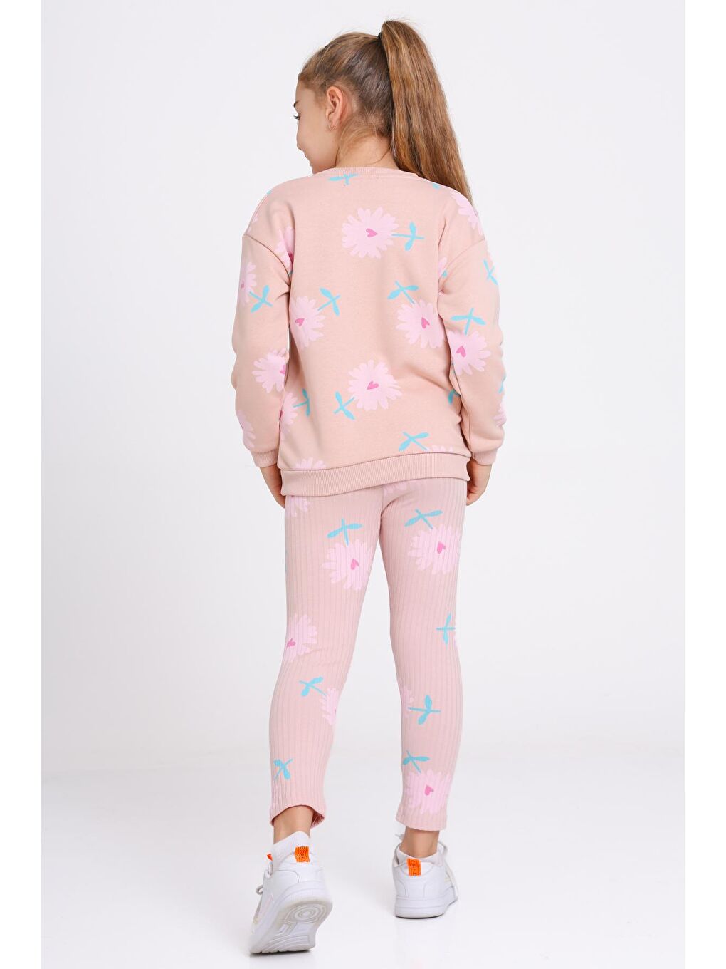 Pembe Kız Çocuk Yavru Ağzı Kalpli Papatya Desenli 3-7 Yaş Takım - 23275-2-4