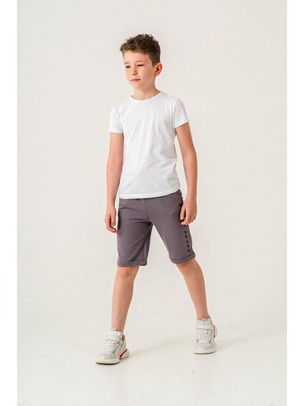 Gri Break Limits Baskılı Arka Cepli Erkek Çocuk Şort-1
