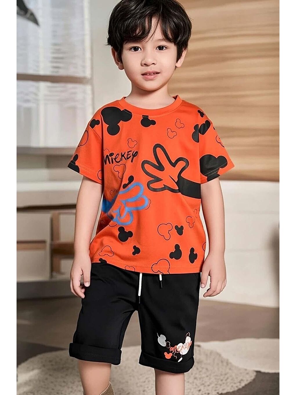 Erkek Çocuk Bisiklet Yaka Üzeri El ve Ayıcık Baskılı Turuncu Şortlu Takım-2