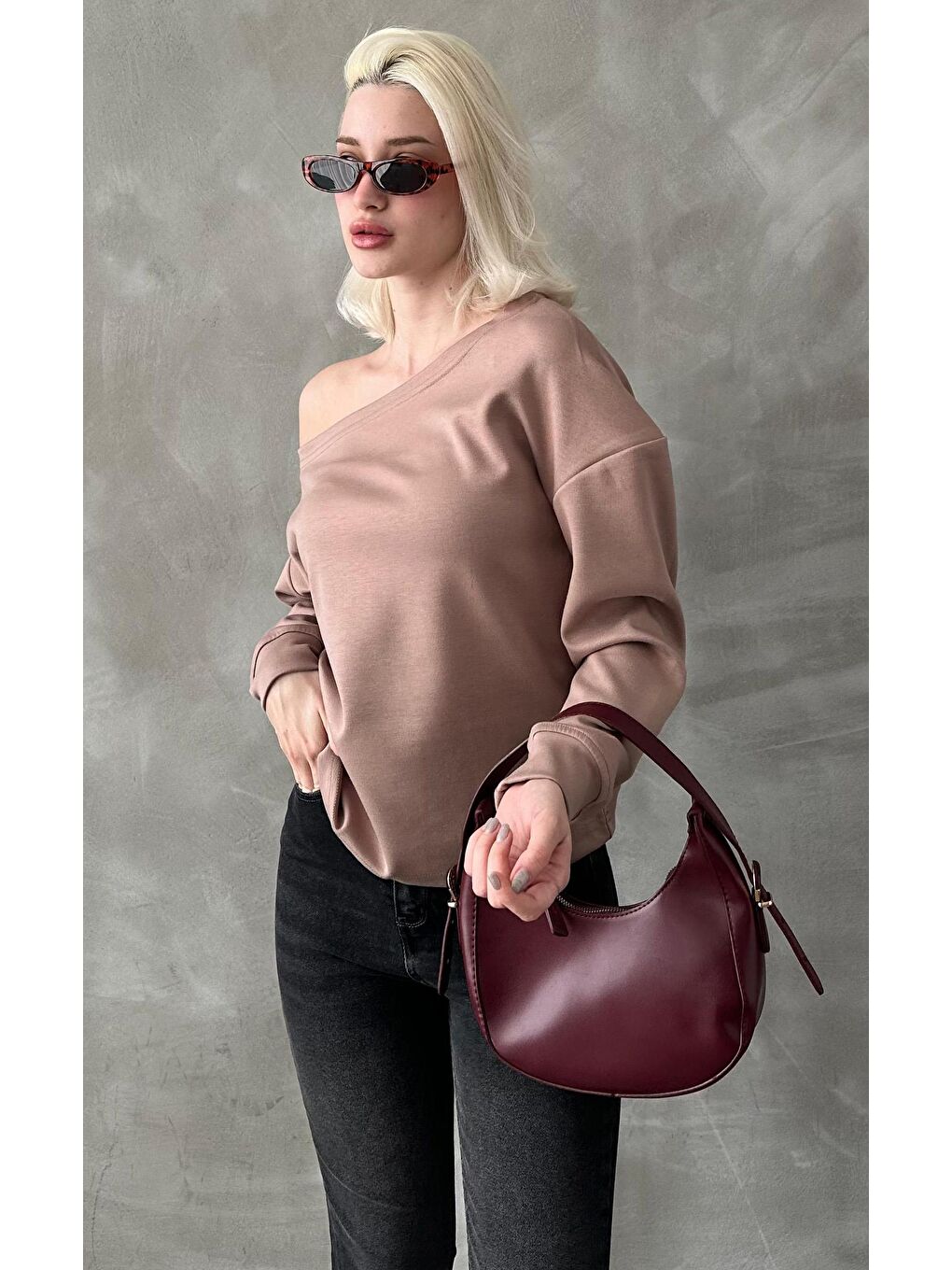 Bej Kayık Yaka Basic Sweatshirt Mg2228-2