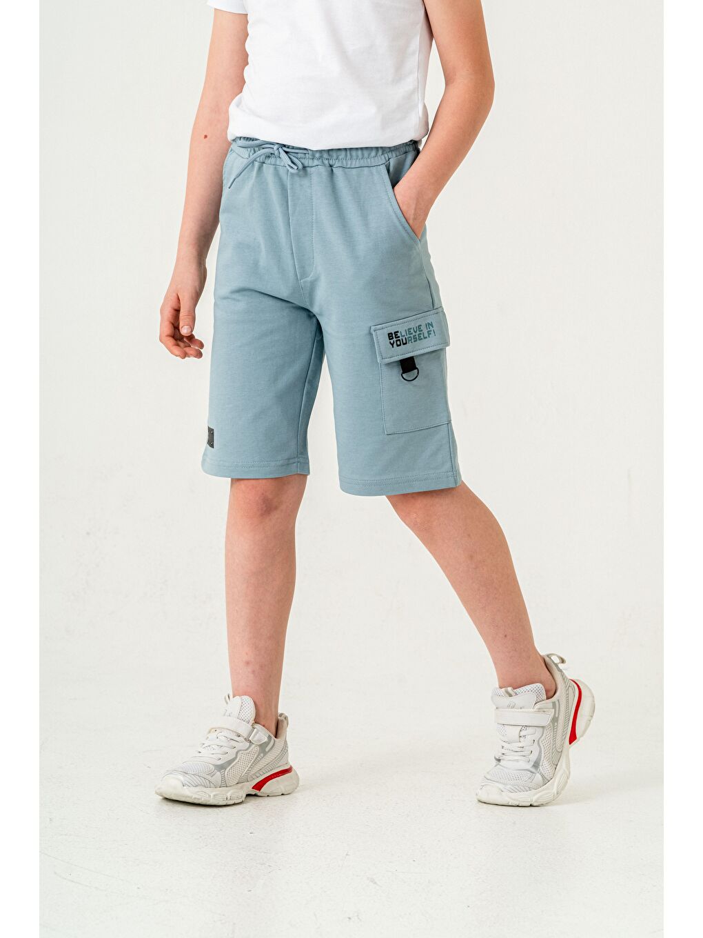 Mavi Kargo Cepli Cep Kapağı Lieve In Yourself Baskılı Erkek Çocuk Şort-6