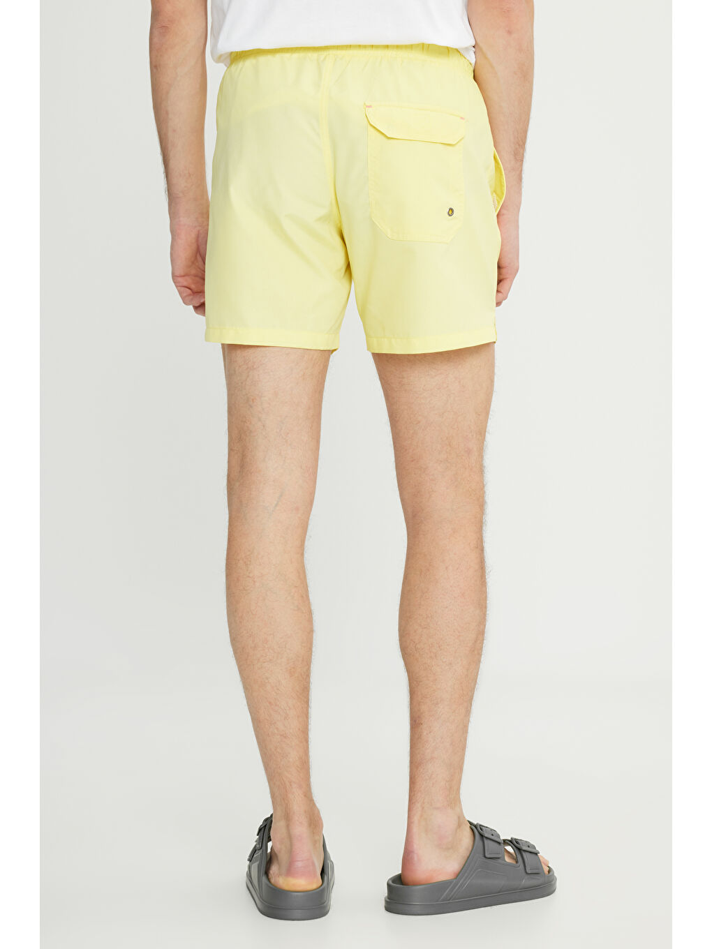 Erkek Sarı Standart Fit Normal Kesim Cepli Hızlı Kuruyan Desenli Deniz Şortu-6