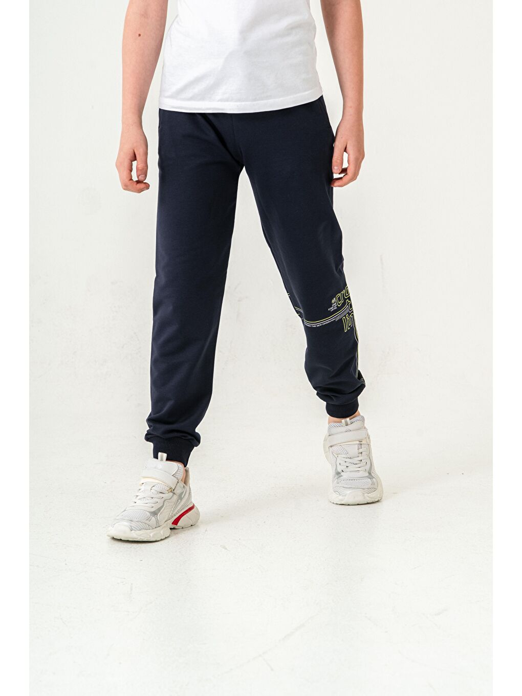 Lacivert Croos The Lines Baskılı Cepler Fermuarlı Erkek Çocuk Eşofman Altı-2